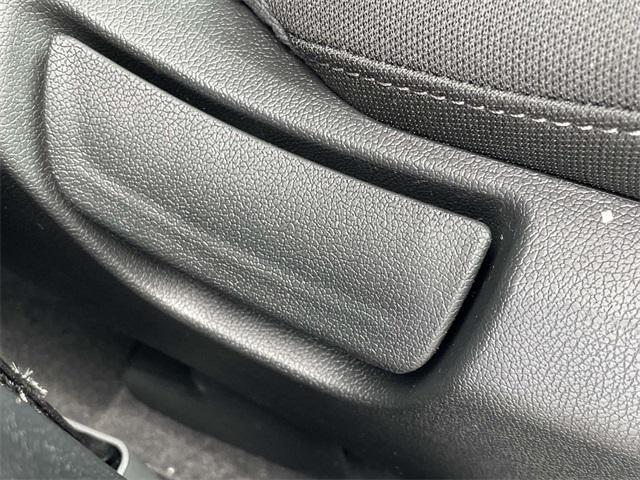 Photo of 2025 Glacial White Pearl Kia Sorento