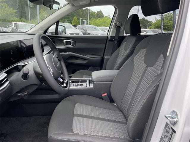 Photo of 2025 Glacial White Pearl Kia Sorento