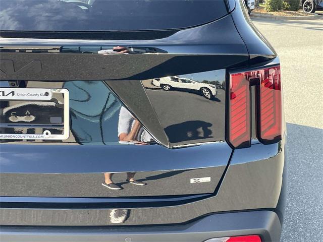 Photo of 2026 Ebony Black Kia Sorento