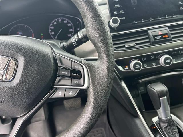 Photo of 2020 Lunar Silver Metallic Honda Accord