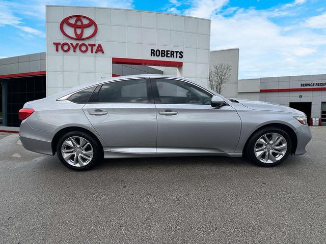 Photo of 2020 Lunar Silver Metallic Honda Accord