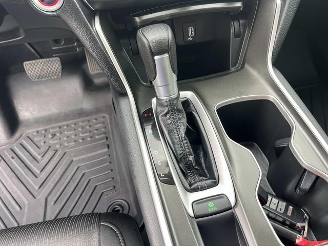 Photo of 2020 Lunar Silver Metallic Honda Accord
