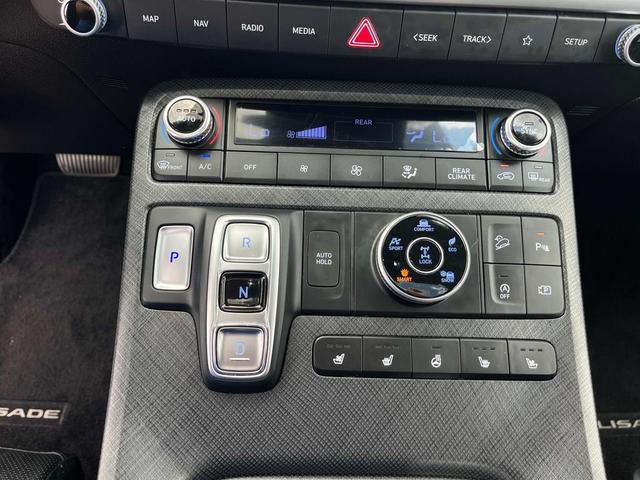 Photo of 2024 Hyper White Hyundai PALISADE