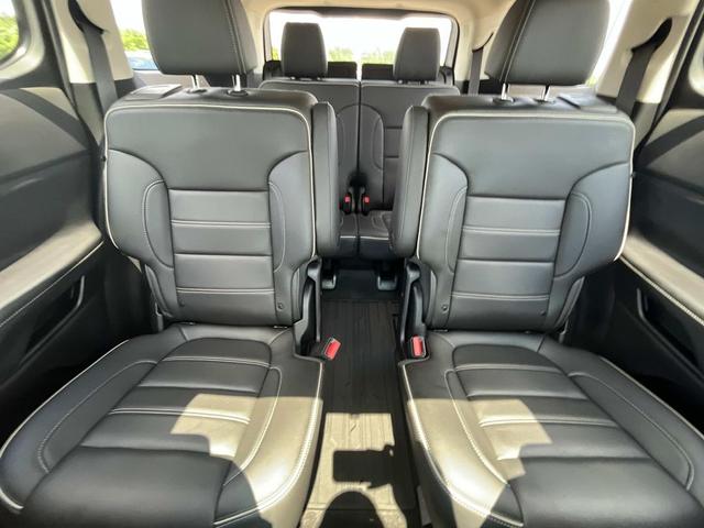 Photo of 2021 Midnight Blue Metallic GMC Acadia