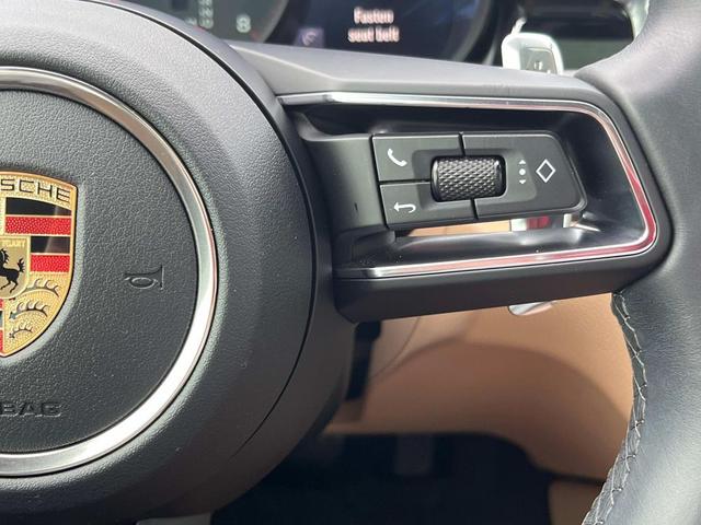 Photo of 2023 Volcano Grey Metallic Porsche Macan
