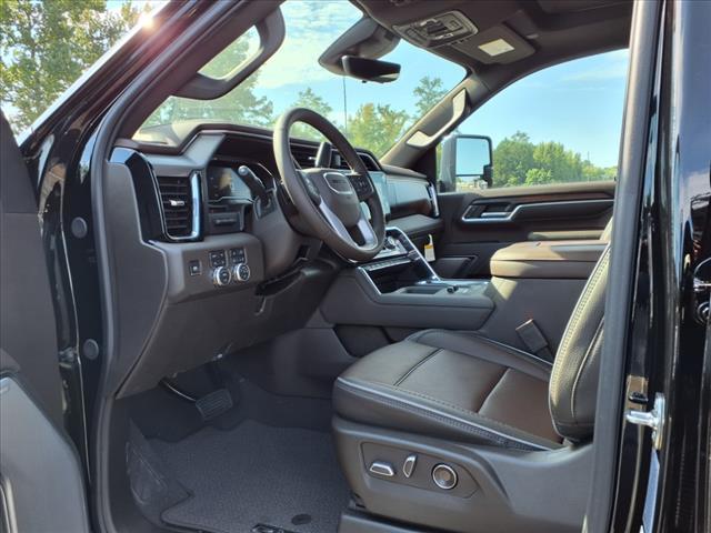 Photo of 2025 Onyx Black GMC Sierra 2500