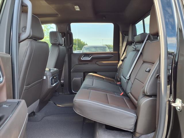 Photo of 2025 Onyx Black GMC Sierra 2500