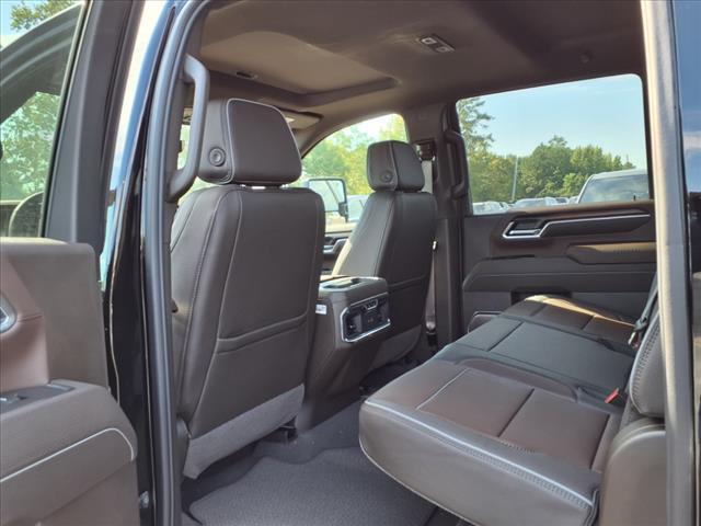 Photo of 2025 Onyx Black GMC Sierra 2500