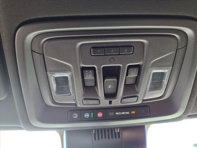 Photo of 2025 Onyx Black GMC Sierra 2500