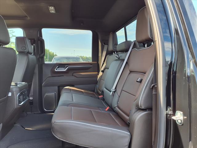 Photo of 2025 Onyx Black GMC Sierra 2500