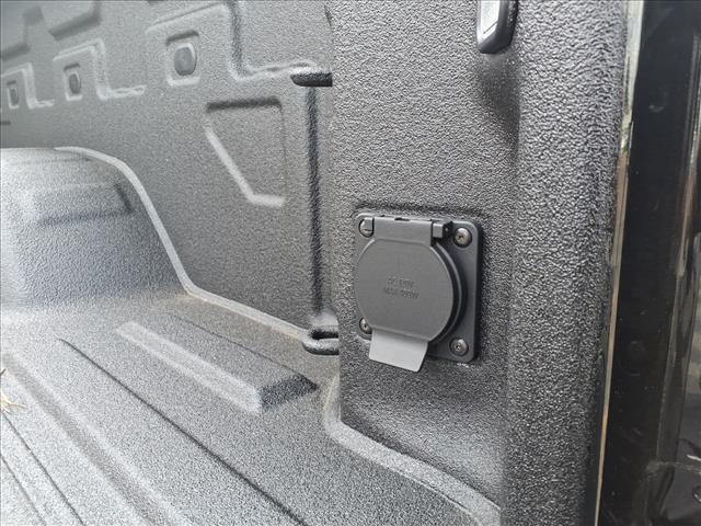 Photo of 2025 Onyx Black GMC Sierra 2500