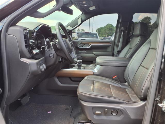 Photo of 2024 Black Chevrolet Silverado 1500