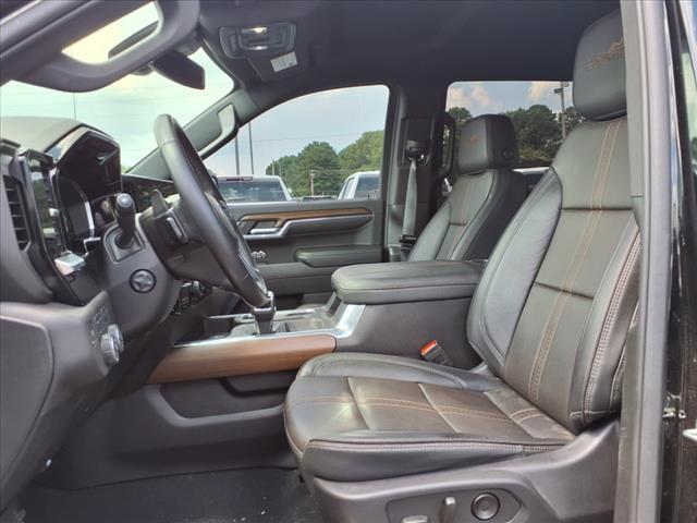 Photo of 2024 Black Chevrolet Silverado 1500