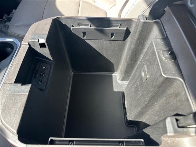 Photo of 2019 Summit White GMC Sierra 1500