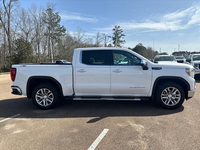 Photo of 2019 Summit White GMC Sierra 1500