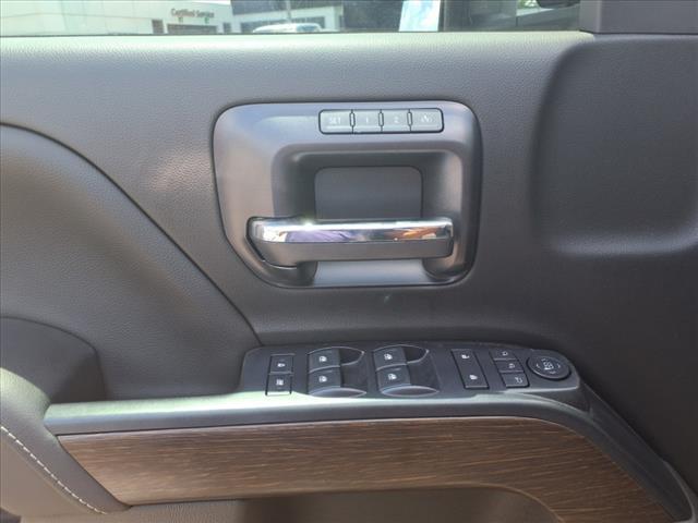 Photo of 2018 Quicksilver Metallic GMC Sierra 3500