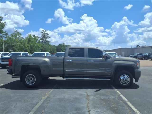 Photo of 2018 Quicksilver Metallic GMC Sierra 3500