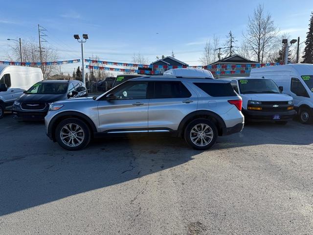 Photo of 2022 Silver Ford Explorer