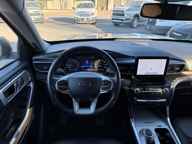 Photo of 2022 Silver Ford Explorer