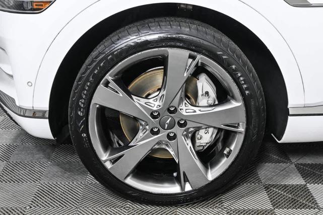 Photo of 2022 Uyuni White Genesis GV80