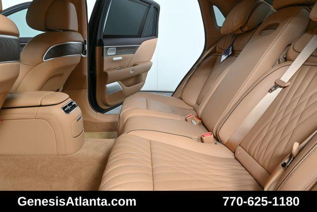 Photo of 2025 Vik Black Genesis G90