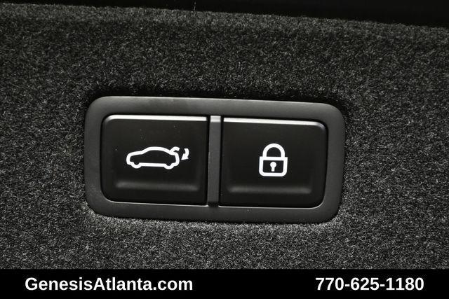 Photo of 2025 Vik Black Genesis G90
