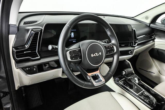 Photo of 2024 Gravity Gray Kia Sportage