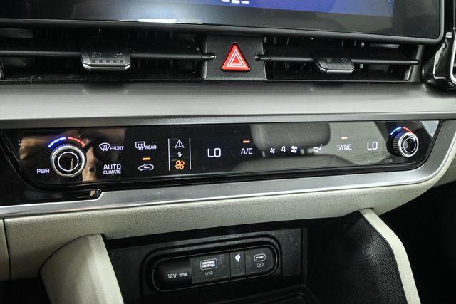 Photo of 2024 Gravity Gray Kia Sportage