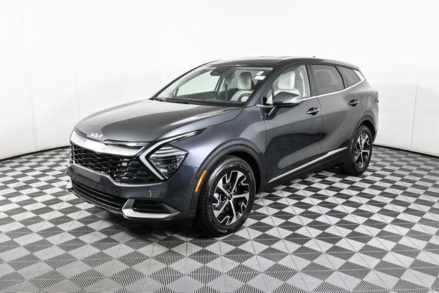 Photo of 2024 Gravity Gray Kia Sportage