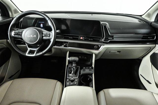 Photo of 2024 Gravity Gray Kia Sportage