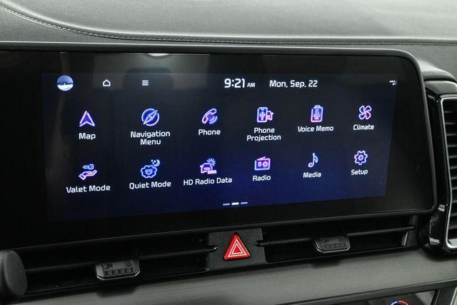 Photo of 2024 Gravity Gray Kia Sportage