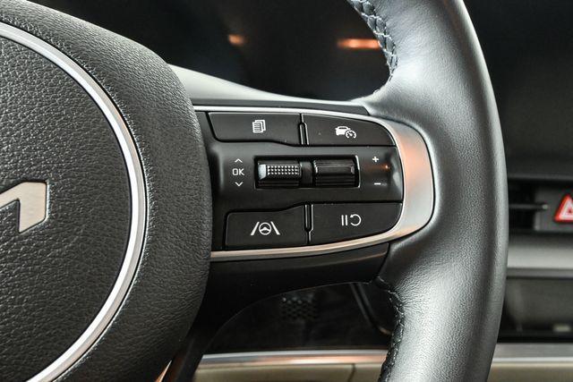 Photo of 2024 Gravity Gray Kia Sportage