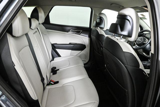 Photo of 2024 Gravity Gray Kia Sportage