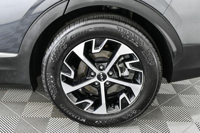 Photo of 2024 Gravity Gray Kia Sportage
