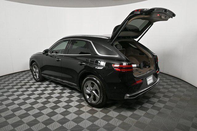 Photo of 2026 Vik Black Genesis GV70
