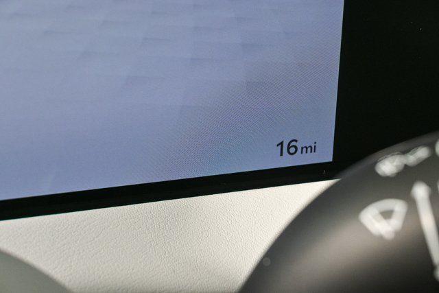 Photo of 2026 Vik Black Genesis GV70