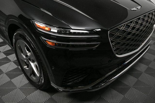 Photo of 2026 Vik Black Genesis GV70