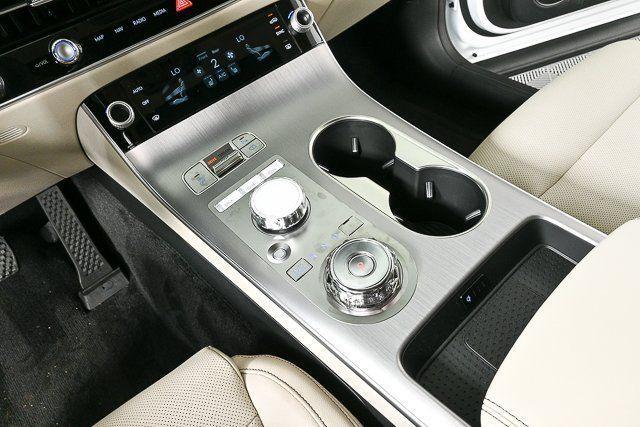 Photo of 2026 Uyuni White Genesis GV70