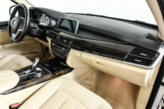 Photo of 2015 Alpine White BMW X5