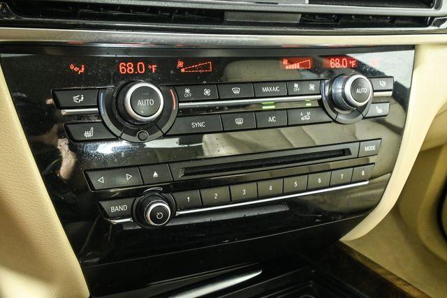 Photo of 2015 Alpine White BMW X5