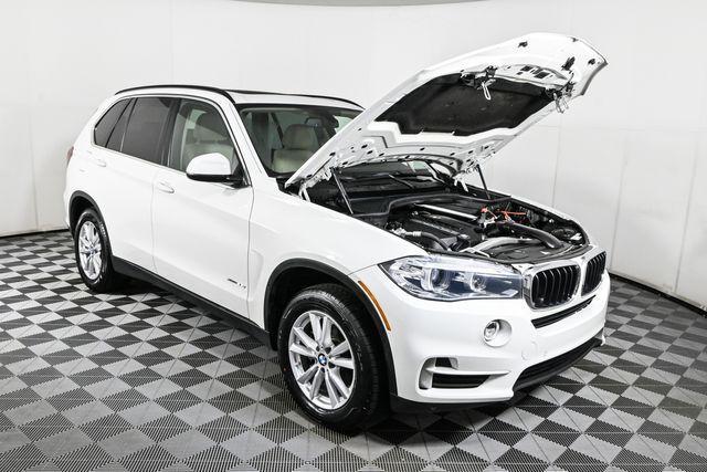 Photo of 2015 Alpine White BMW X5
