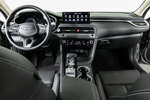 Photo of 2025 Vik Black Genesis G70