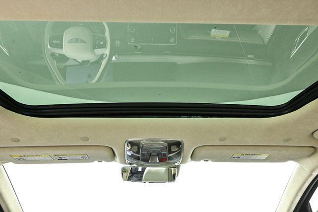 Photo of 2025 Green Genesis GV80