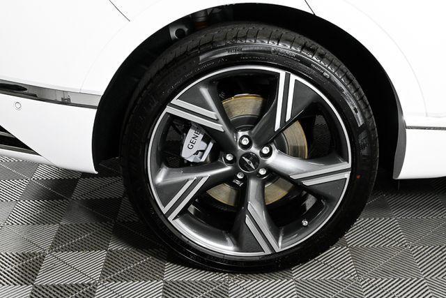 Photo of 2025 Uyuni White Genesis GV80