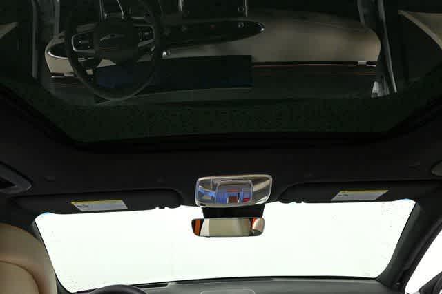Photo of 2026 Uyuni White Genesis GV70