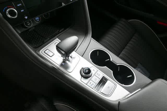 Photo of 2026 Uyuni White Genesis G70