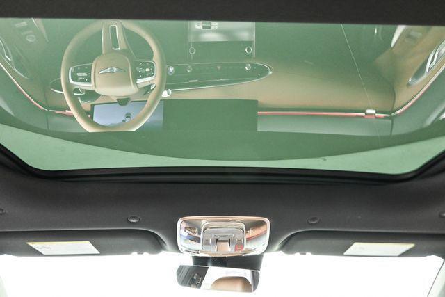Photo of 2026 Uyuni White Genesis GV70