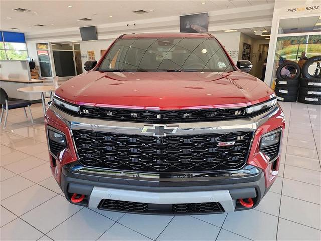 Photo of 2025 Radiant Red Tintcoat Chevrolet Traverse