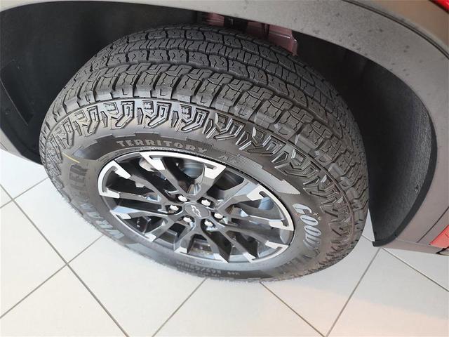 Photo of 2025 Radiant Red Tintcoat Chevrolet Traverse
