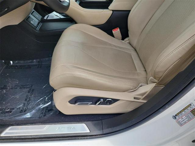 Photo of 2019 White Diamond Pearl Acura RDX